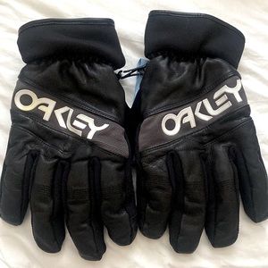 Oakley gore-Tex gloves